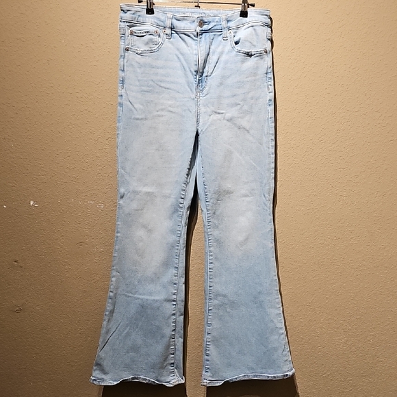 American Eagle Outfitters Denim - American Eagle Outfitters Super High Rise Flare Jeans Light Wash Size 10 Short
